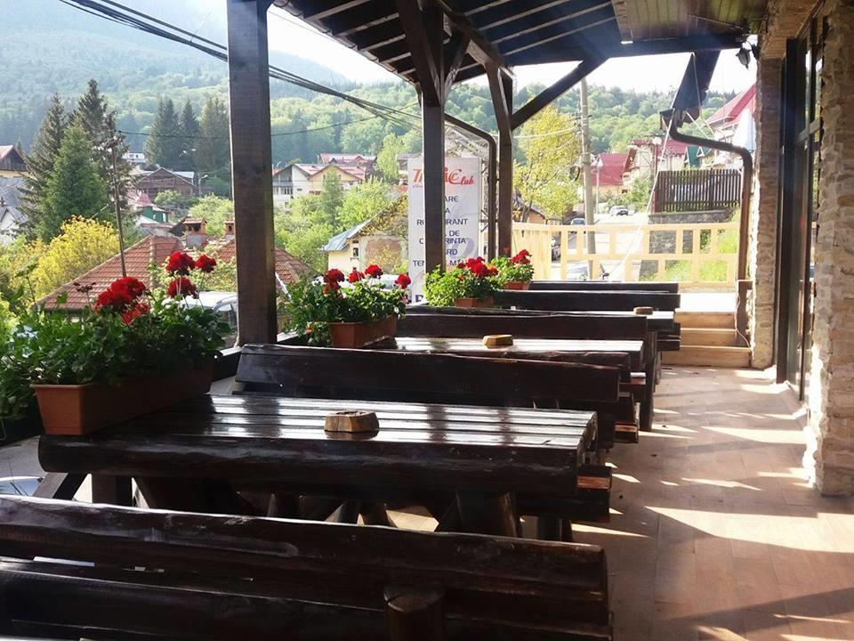 Hotel Magic Club Buşteni Exterior foto